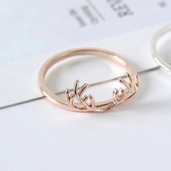 Gold Deer Antler Reindeer Hunting Ring - Picture 4 of 4